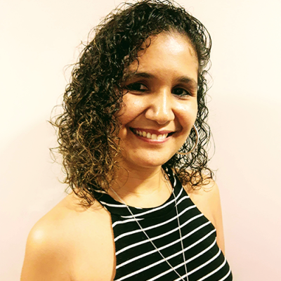 CAMILA MIRA
