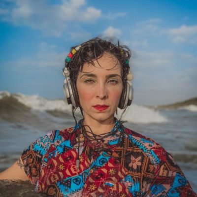 LUCIANA SIMÕES
